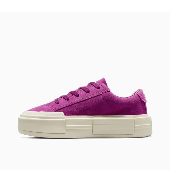 Men's Converse Chuck Taylor All Star Cru High Top Trainers in 570-Quantum V - Image 2