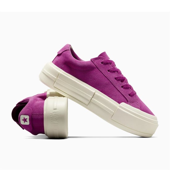 Men's Converse Chuck Taylor All Star Cru High Top Trainers in 570-Quantum V - Image 5
