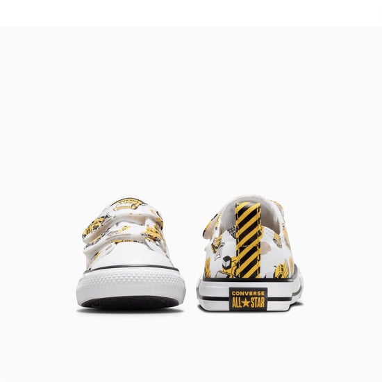 Boys Converse Kids Chuck Taylor All Star Con Canvas Trainers in 102-White/Bla - Image 6