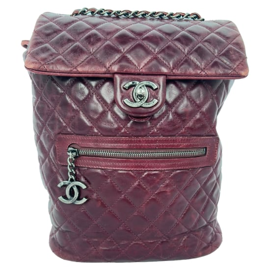 Chanel Liten Bergskviltad Ryggsäck i Burgunder Kalvläder - Image 1