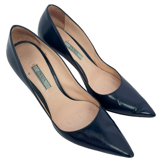 Prada Spetsiga Pumps i Marinblå Lackläder - Image 4