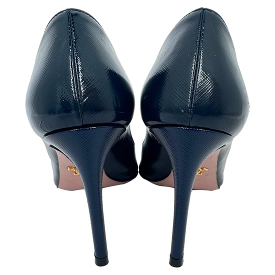 Prada Spetsiga Pumps i Marinblå Lackläder - Image 6