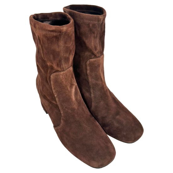 Stuart Weitzman Sleek 60 Enkellaarsjes in Bruin Suède - Image 6