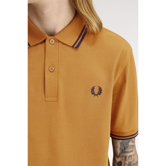 Fred Perry Heren Twin Tip Poloshirt (Donker Karamel) - Image 4