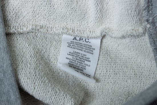 A.P.C., Grå rundhalsad tröja med PARIS-tryck - Image 6