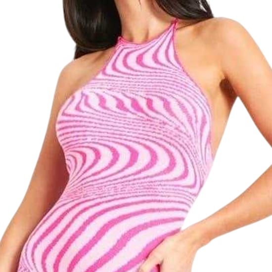Missy Empire Gebreide unitard met krullend patroon en strik in de hals voor dames (Roze) - Image 3