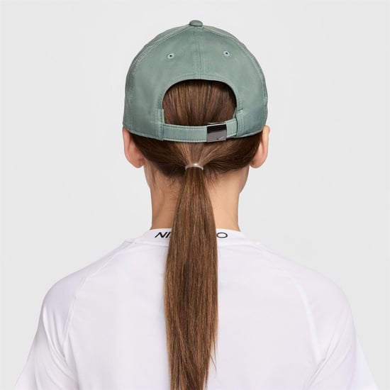 Accessories Nike Swoosh Cap Junior in Clay Green - Image 4