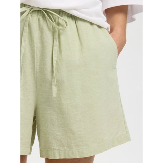 Selected Femme slwluisa-linnie linen blend shorts 16099902 lint - Image 3