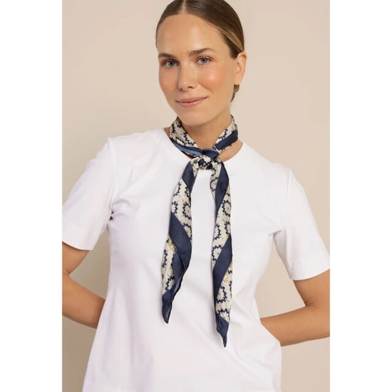 Studio Anneloes Monogram flower scarf - Image 4