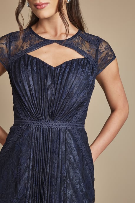 Lightweight Corded Lace Panelled Bridesmaid Dress - Image 2