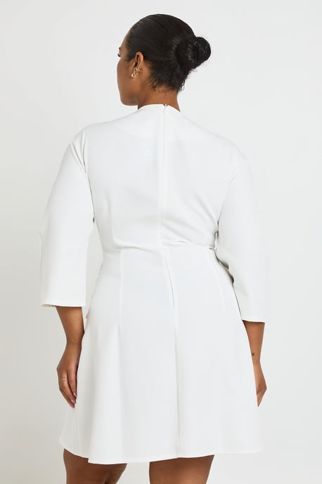 Plus 3/4 Balloon Sleeve Cinch Waist Mini Dress - Image 2