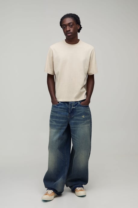 Fleur De Lis Applique Super Baggy Jeans - Image 4