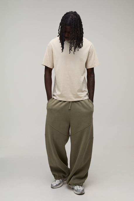 Extreme Wide Leg Exposed Seam Toggle Hem Jogger - Image 4