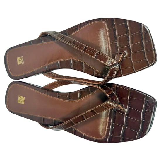 Totême Flip-Flop Flip-Flops med krokodileffekt i brunt läder - Image 5