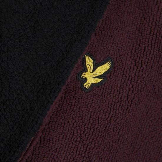 Men's Lyle And Scott Shawl Neck Long Sleeve Robe in Winetasting/Blk - Image 2