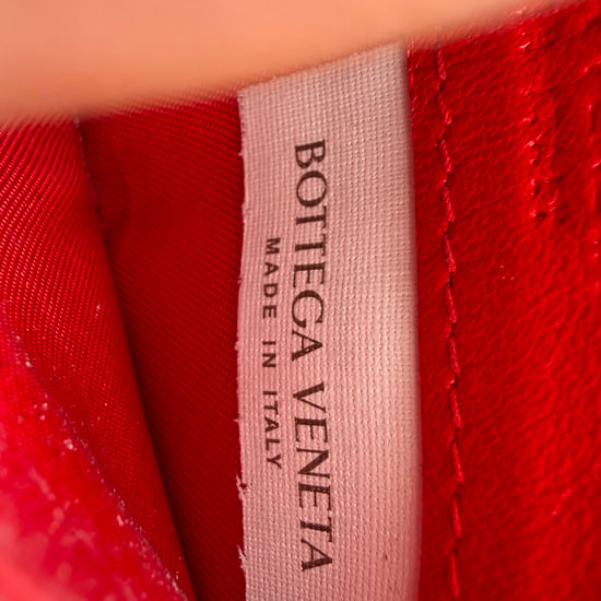 Bottega Veneta Intreciatto Card Holder in Red Leather - Image 4