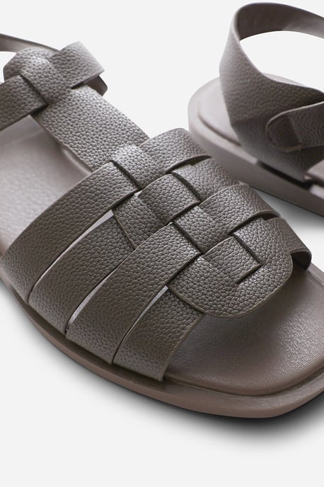 Where's That From Womens Ferlis Open Toe Fisherman Sandal - Image 4
