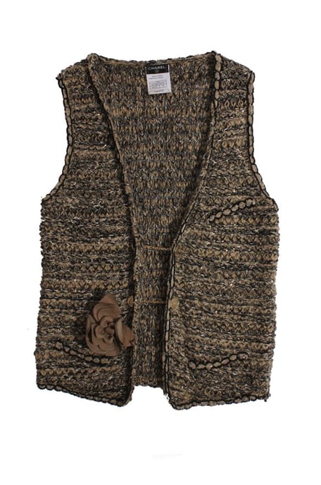 Chanel, lichtbruin bouclé vest met gouden knopen - Image 2