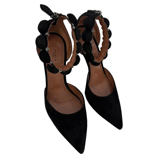 Alaïa Bombe 90 Sandals in Black Suede - Image 6