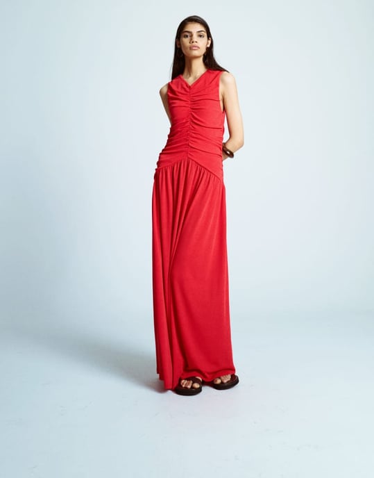 Topshop drop waist rynkad maxiklänning i röd - Image 2