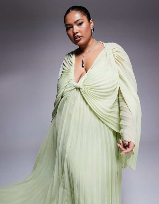 ASOS DESIGN Curve plisserad chiffong maxi klänning med twist fram i äpplegrön - Image 3