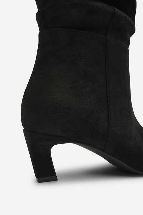 Wheres That From Womens Kensley Ruched Slouch Knee High Snipped Toe Boot - Image 4
