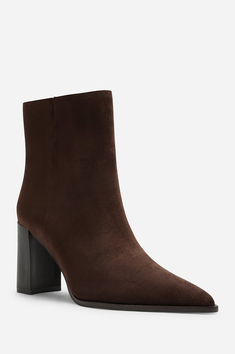Wheres That From Womens Daryna Stacked Heel Pointed Ankle Boot - Image 2