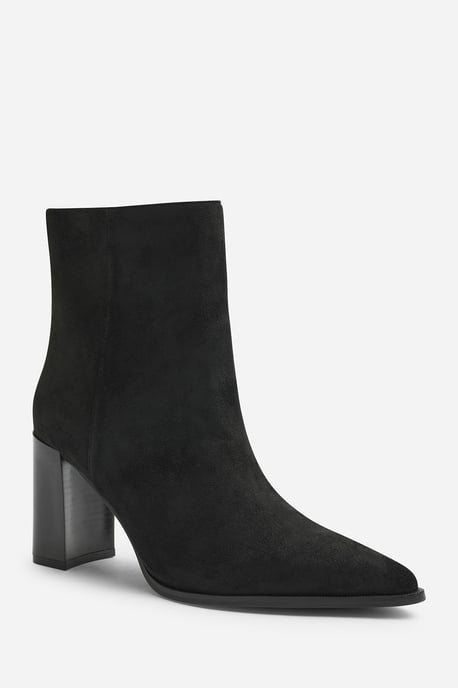 Wheres That From Womens Daryna Stacked Heel Pointed Ankle Boot - Image 2
