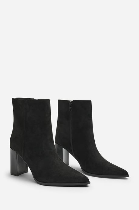 Wheres That From Womens Daryna Stacked Heel Pointed Ankle Boot - Image 3
