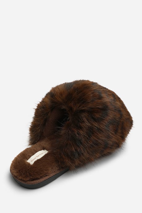 Wheres That From Womens Keira Extreme Fluffy Oversized Faux Fur Slippers - Image 2