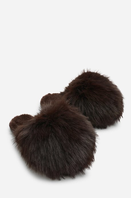 Wheres That From Womens Keira Extreme Fluffy Oversized Faux Fur Slippers - Image 3