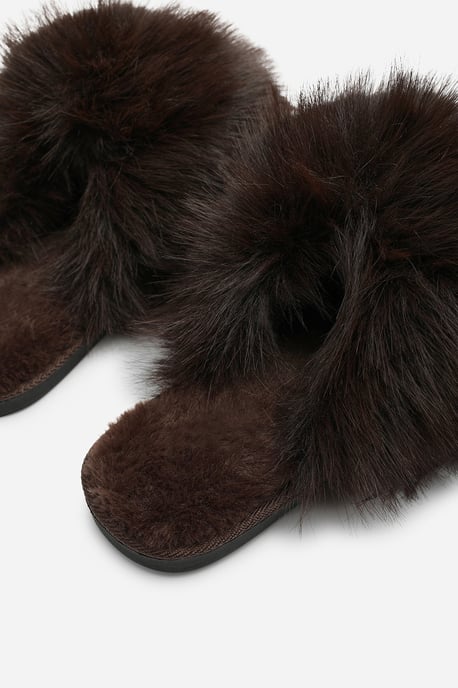 Wheres That From Womens Keira Extreme Fluffy Oversized Faux Fur Slippers - Image 4