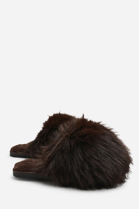 Wheres That From Womens Keira Extreme Fluffy Oversized Faux Fur Slippers - Image 5