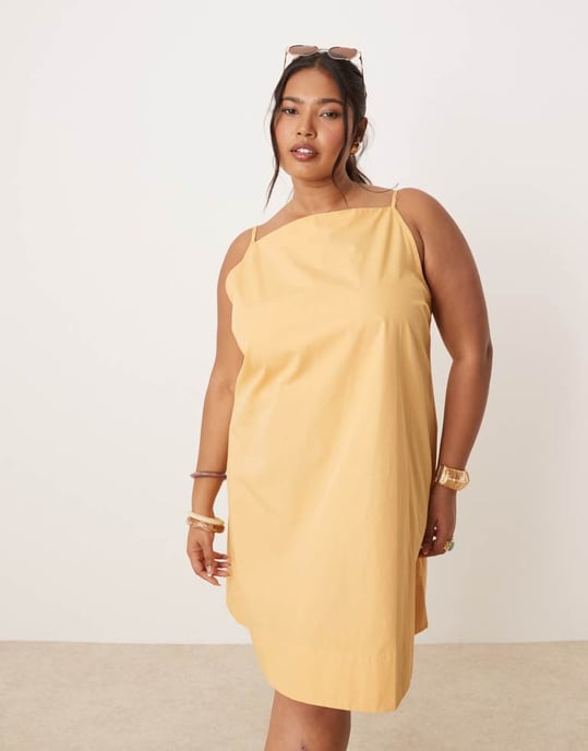 ASOS DESIGN Curve snedhals formlös mini i gyllene sand - Image 2
