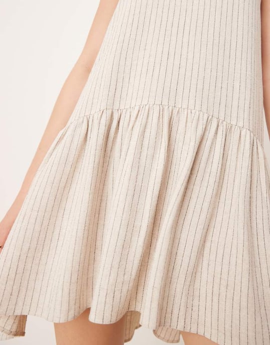 ASOS DESIGN volang midja linne mini klänning i naturlig rand - Image 4