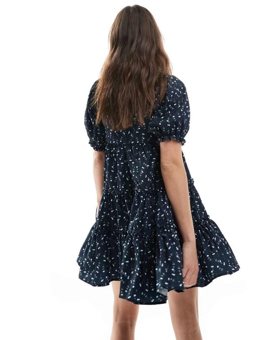 Daisy Street smock tiered mini dress in navy floral - Image 3
