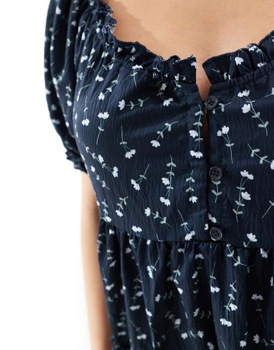 Daisy Street smock tiered mini dress in navy floral - Image 4