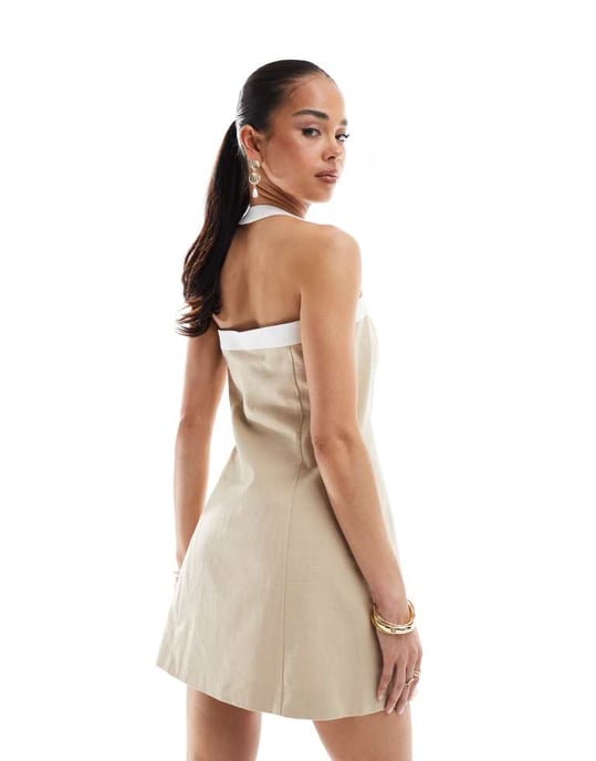 4th & Reckless linen look contrast edge halterneck mini dress in beige - Image 3