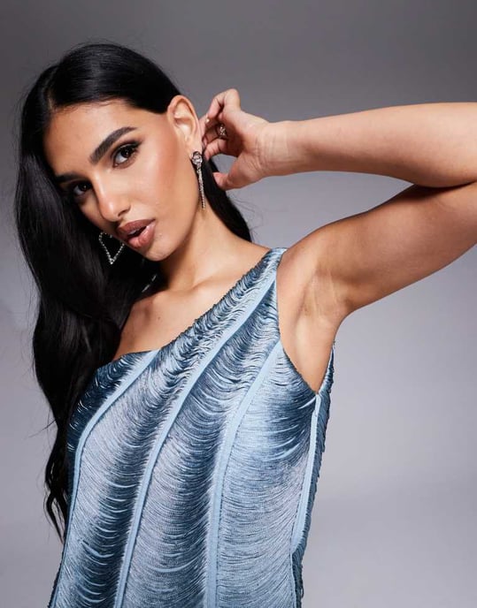 ASOS DESIGN enaxlad franseklädd mini-klänning i havsblått - Image 4