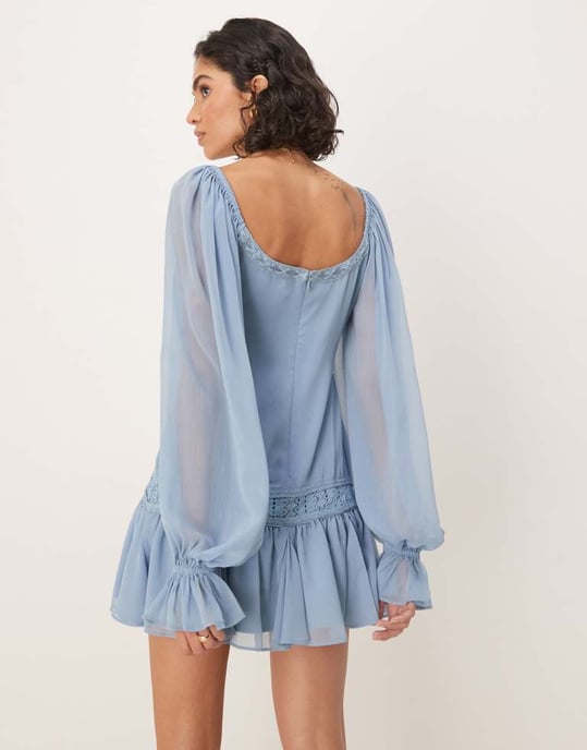 ASOS DESIGN blousonärm mini klänning med dobby- och broderidetaljer i blått - Image 4