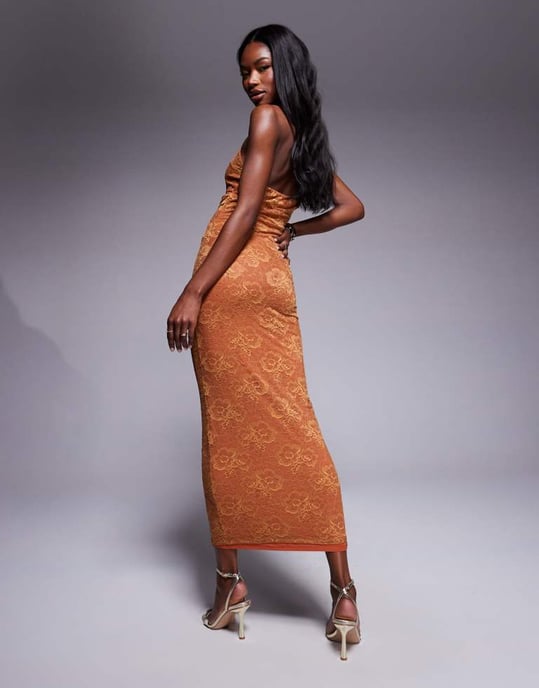 ASOS DESIGN spetsdetaljerad maxiklänning med genomskinliga paneler i orange - Image 3