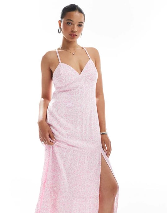 Hollister öppen rygg maxiklänning med hög slits i rosa blommönster - Image 2