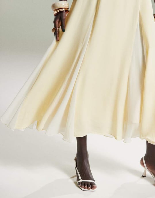 Forever New spliced maxi dress in lemon - Image 4