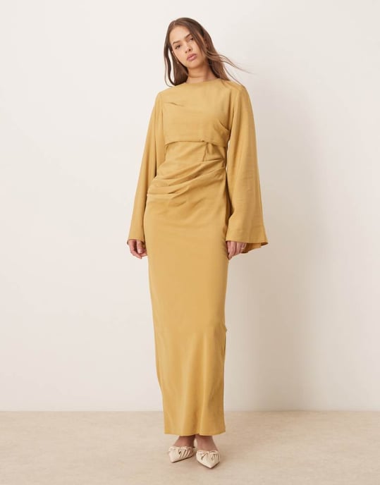 ASOS DESIGN långärmad midjeträna maxiklänning i mjuk guld - Image 2