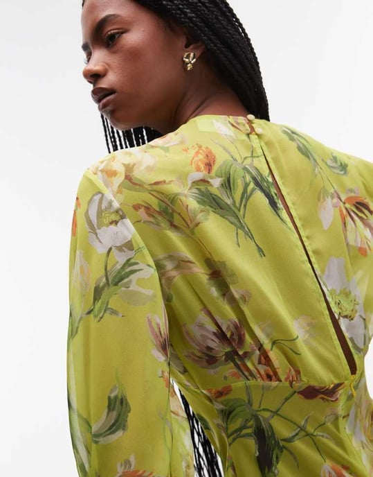 ASOS DESIGN genomskinlig sömdetalj maxikjol i grön vintageblommor - Image 4