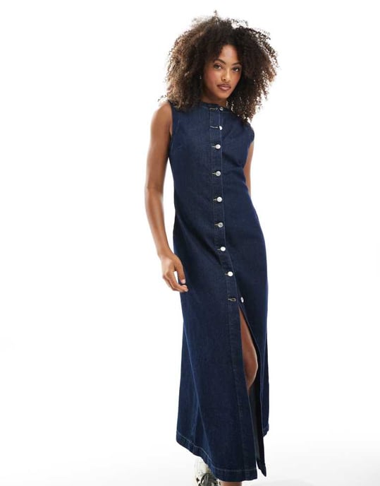 ASOS DESIGN rundhalsad denim maxiklänning med knappframsida i indigo - Image 2