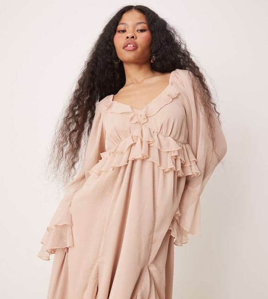 Miss Selfridge Petite chiffong boho volang maxiklänning i rosa - Image 1