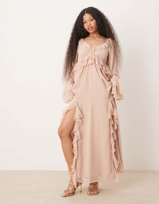 Miss Selfridge Petite chiffong boho volang maxiklänning i rosa - Image 2