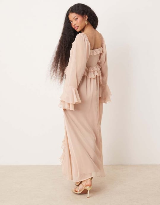 Miss Selfridge Petite chiffong boho volang maxiklänning i rosa - Image 3