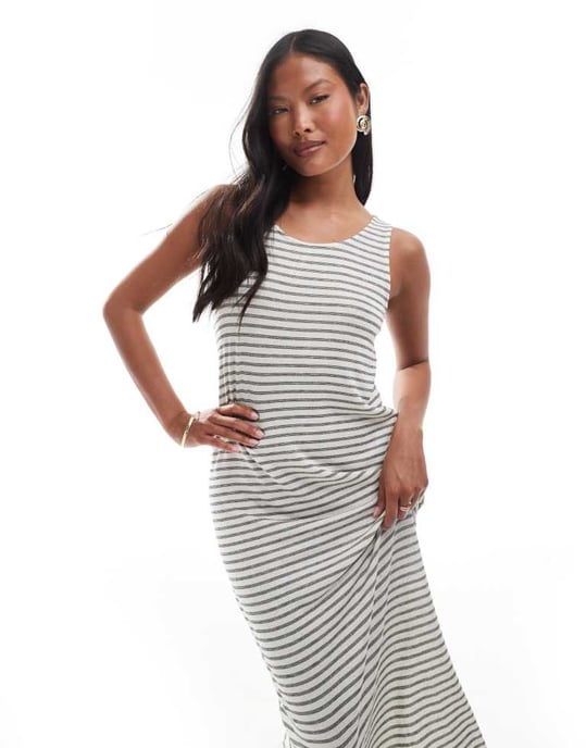 Vero Moda Petite slubbig maxi tankklänning i monorandig - Image 2